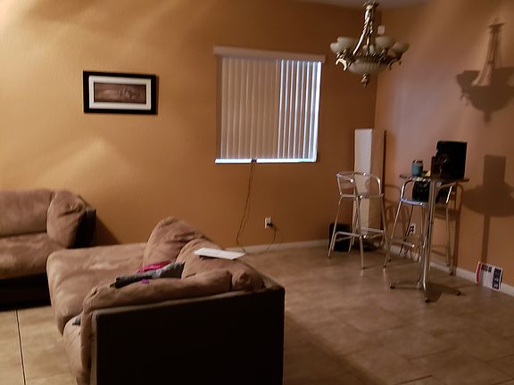 Living room/extra dining area