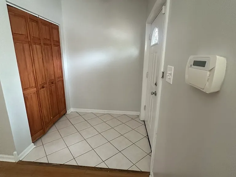 2449 W Taylor St #2 — Photo 2