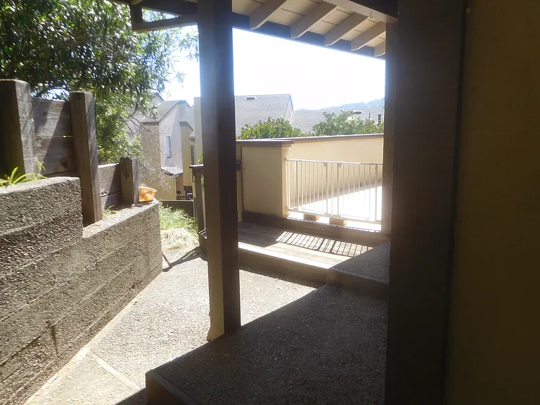 30 Corte Real #4 — Photo 5