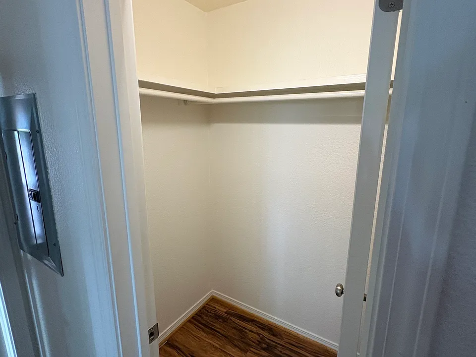 75-5743 Alahou St #204