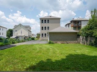 151 Vernon St #3, Worcester, MA 01610