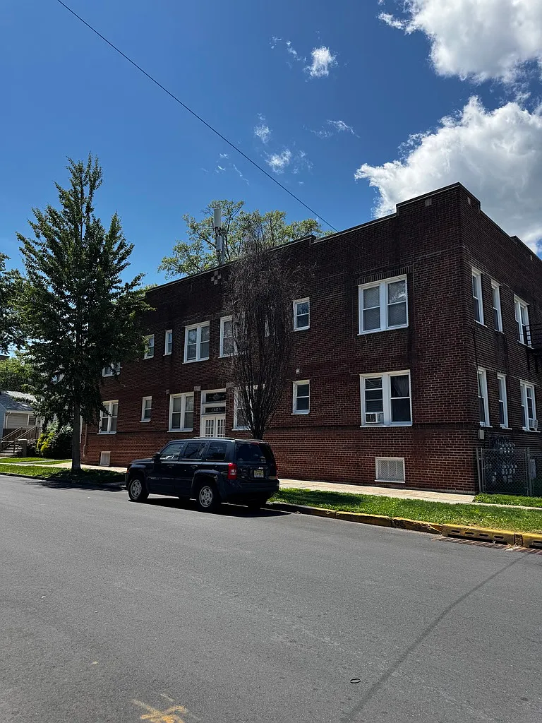 1 bed, $1,850 — Photo 1