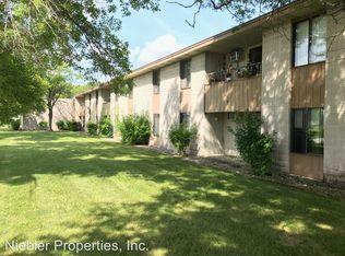 1700 Kelly Rd APT 16, Little Chute, WI 54140