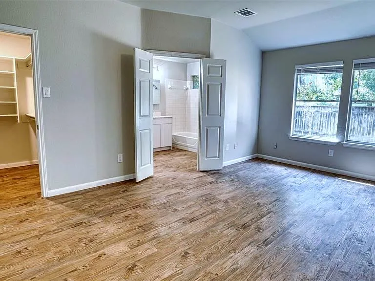 711 House Creek Dr — Photo 5