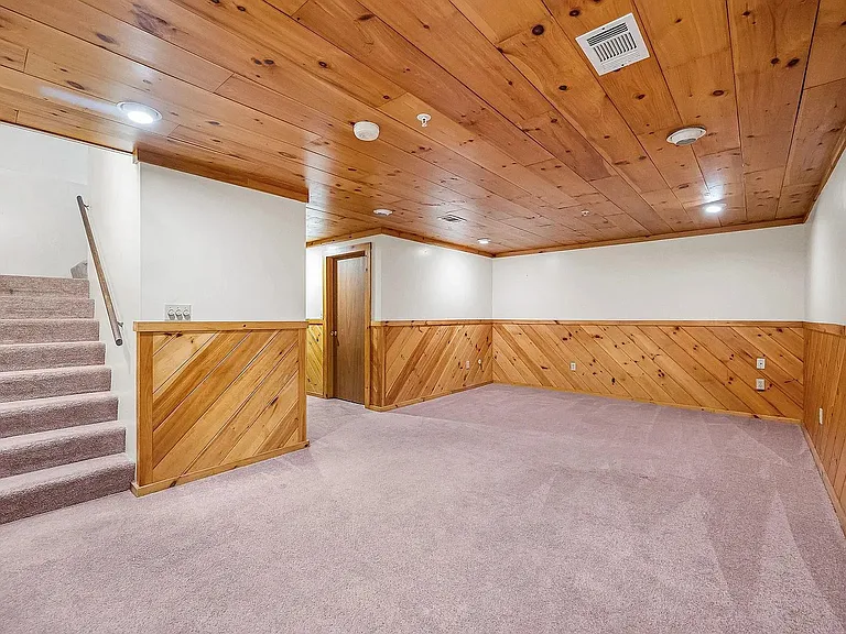 614 Elmwood Dr — Photo 20