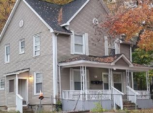 35 Liberty St, Pontiac, MI 48341