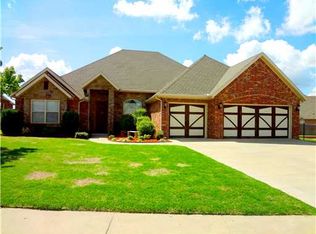 6502 Timber Ridge Dr, Rogers, AR 72758