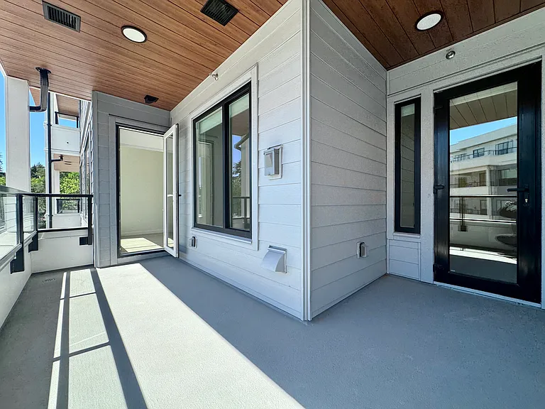 19310 Fraser Hwy #C31X — Photo 10