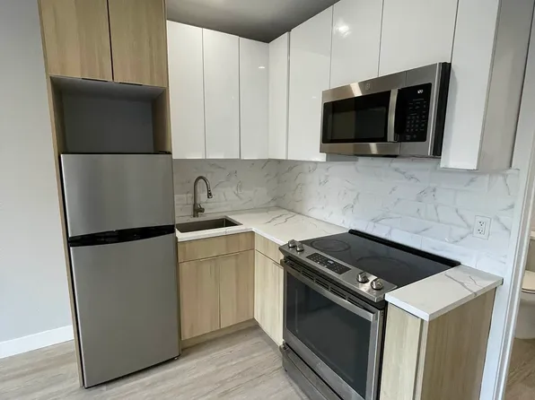 30-38 31st Street image 2 of 6