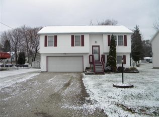 2745 McElwain Rd, Akron, OH 44312