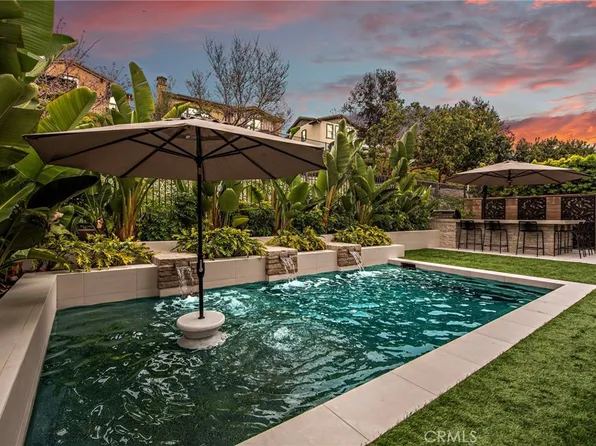 10 Ventada St, Mission Viejo, CA 92694