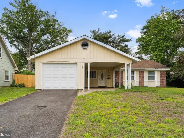 215 Somerset Dr, Willingboro, NJ 08046