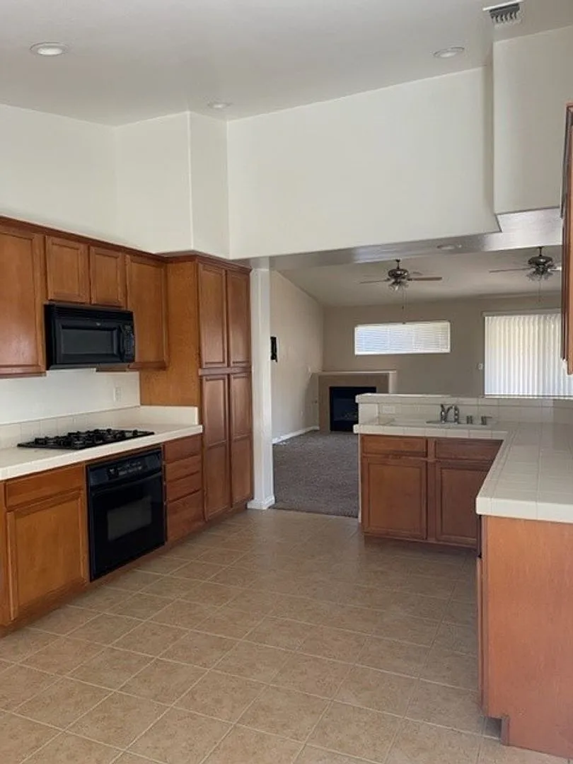 Cedmont Dr. — Photo 4