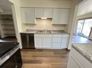 526 W Franklin St #3, Portage, WI 53901