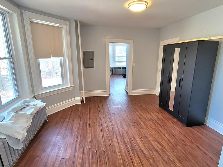512 Fiot Ave #B — Photo 7