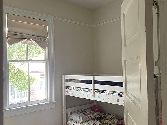 5th image of 1113 N Dupre St #1