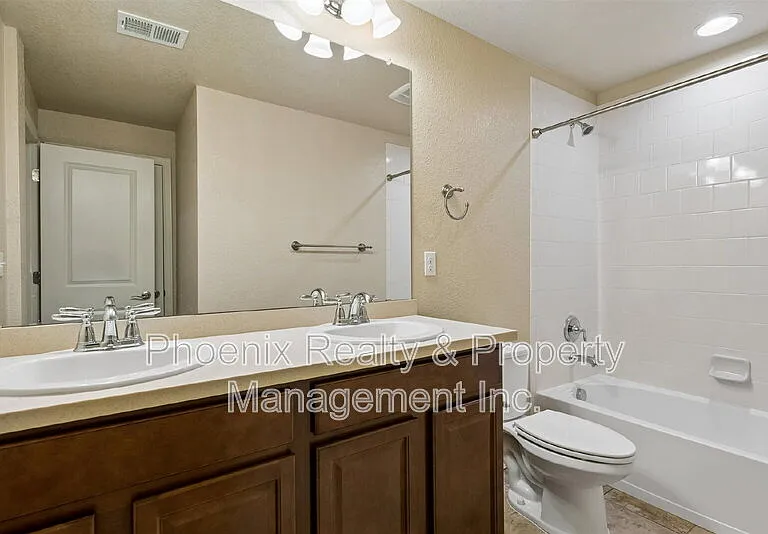 2274 Front Range Rd — Photo 17