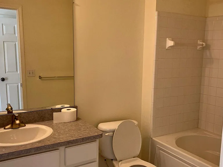 3218 Camden Dr — Photo 8