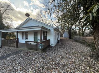 365 Maple St, Russell Springs, KY 42642