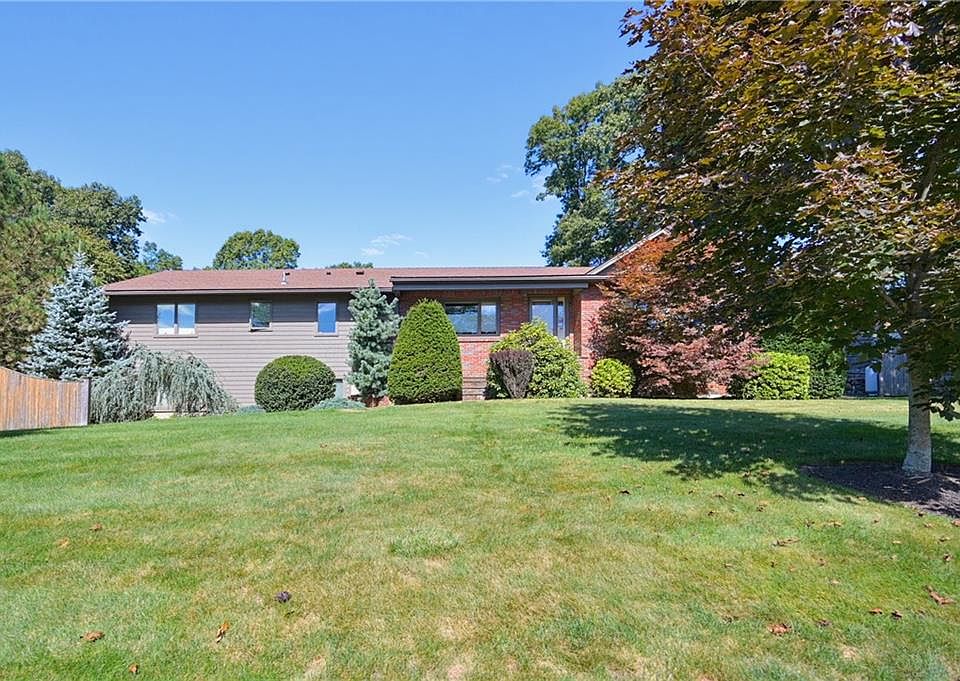 1st image of 29 Sayles Hill Rd