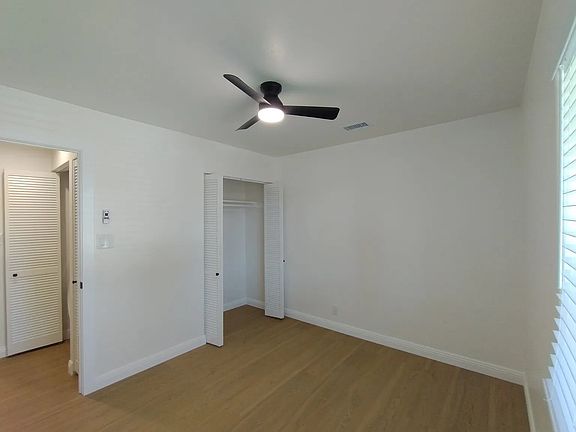 3rd image of 3418 Flamingo Dr