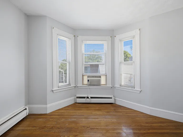 195 Concord Ave #11 — Photo 8