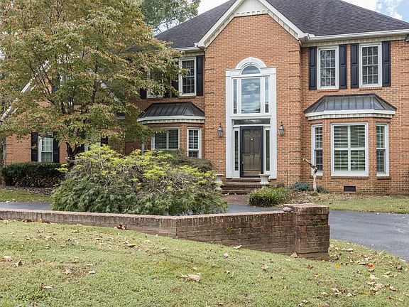 2nd image of 67 Deerfield Ln
