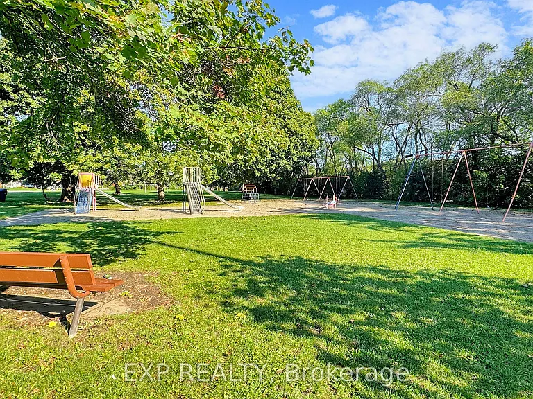 47 Boyce Ave S — Photo 29