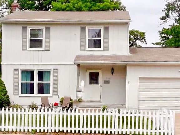 2nd image of 2333 Windemere Ave