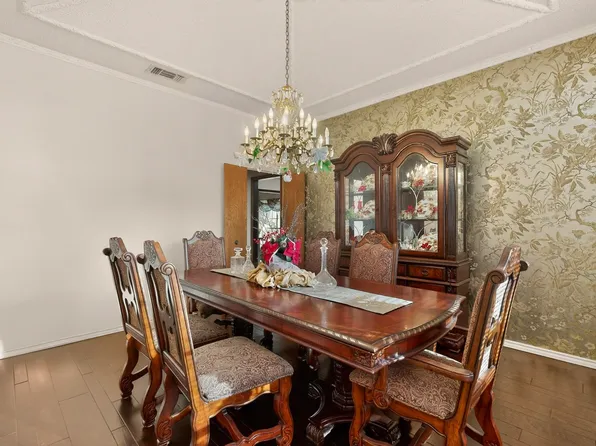 922 S Greenstone Ln, Duncanville, TX 75137