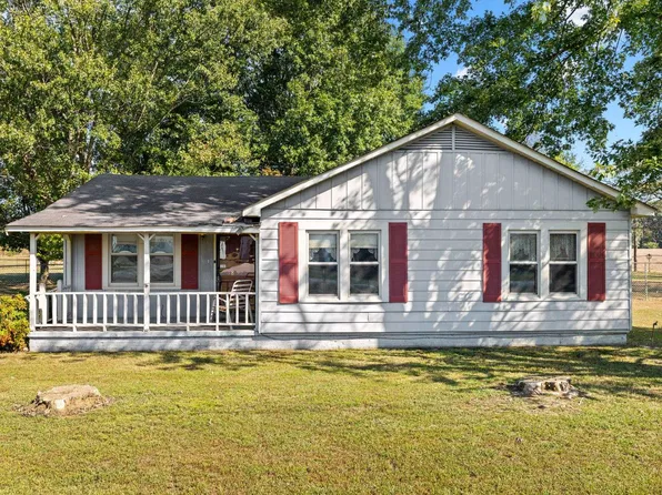 18320 Thompson Rd, Athens, AL 35611