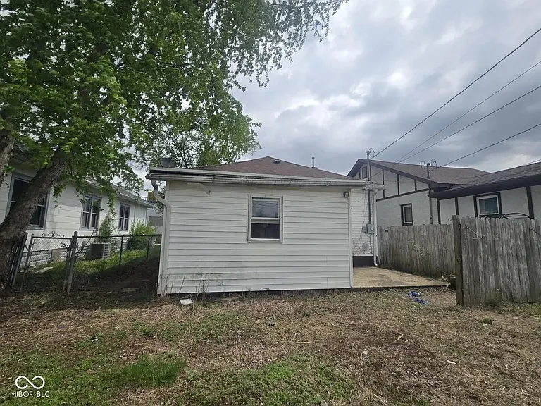 835 S 3rd St — Photo 10