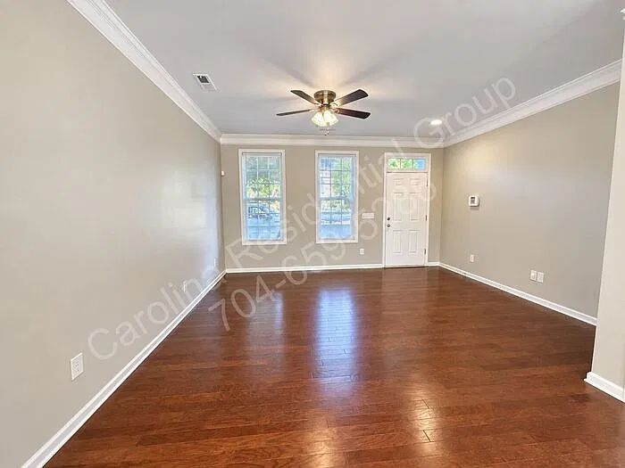 2 bed, 2.5 bath, 1174 sqft, $1,850 — Photo 3
