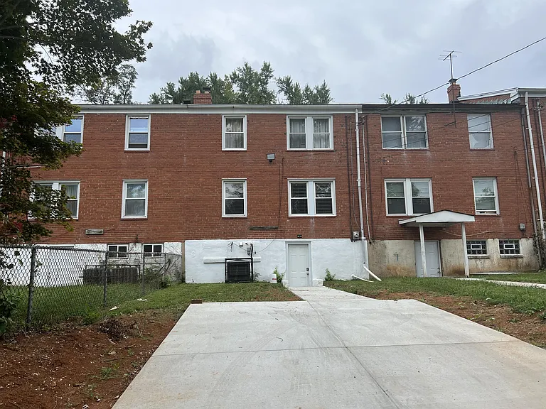 4058 Edgewood Rd #1 — Photo 10