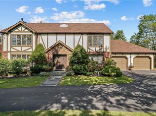 17 Ashley Dr, Newburgh, NY 12550