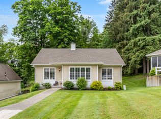 10 Bittersweet Rdg #10, Middlefield, CT 06455