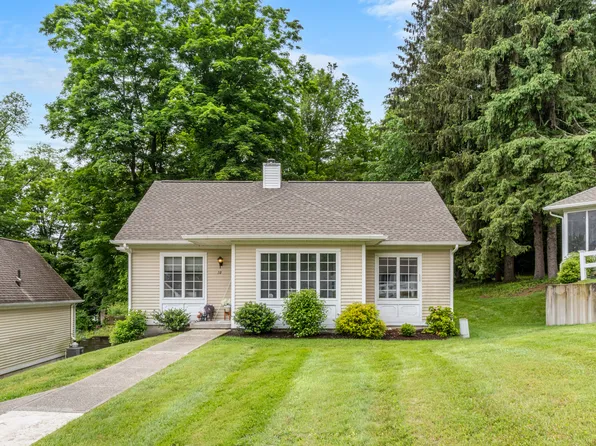 10 Bittersweet Ridge #10, Middlefield, CT 06455