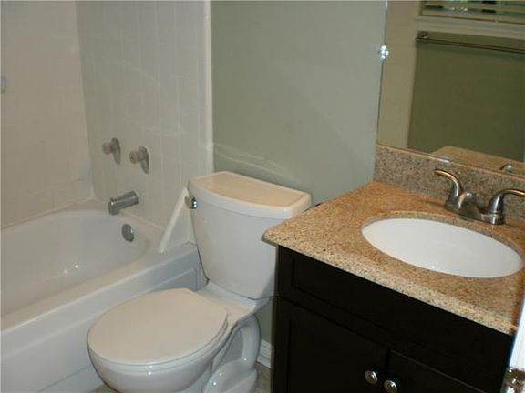 5th image of 605 Nelray Blvd #14