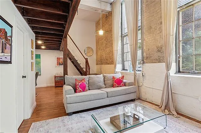 1 bed, 1.0 bath, 1140 sqft, $2,500 — Photo 4