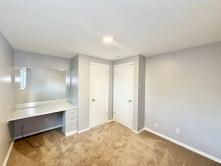 387 S Queen Cir — Photo 10