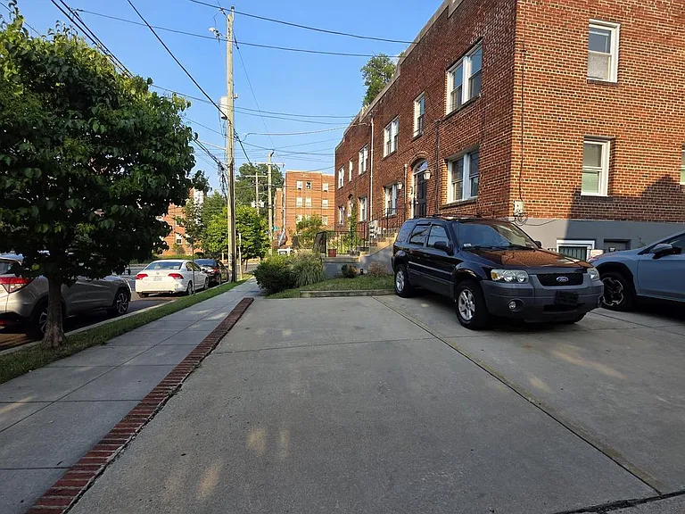 1400 Oglethorpe St NW #8 — Photo 12