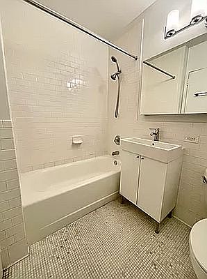 5th image of 99 John St APT 704