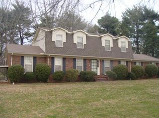 406 Douglas Dr, Lawrenceburg, TN 38464