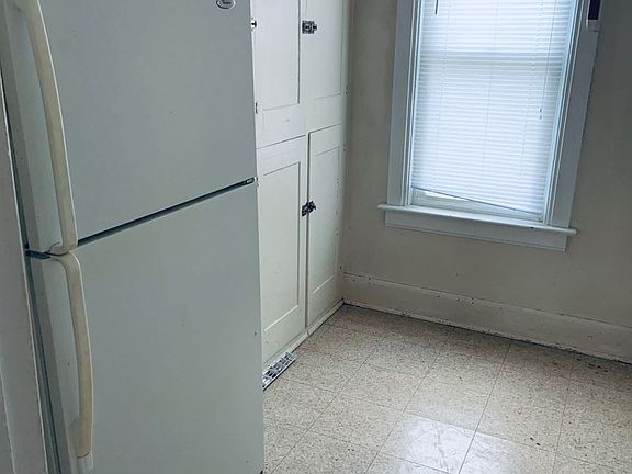 4th image of 1606 Loomis St #1606