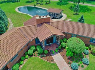 21556 W Lakeview Pkwy, Mundelein, IL 60060