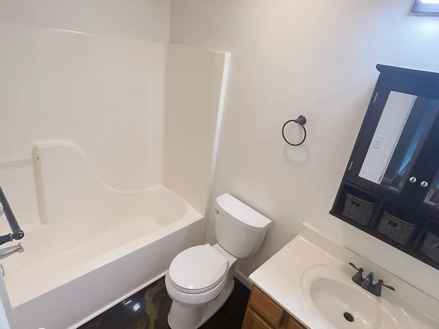 4 bed, 1579 sqft, $1,650 — Photo 2