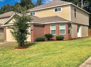 9941 Kingfisher Dr, Conroe, TX 77385