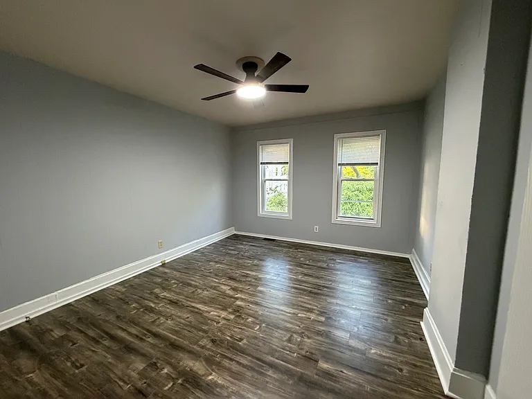 2311 East Ave — Photo 10