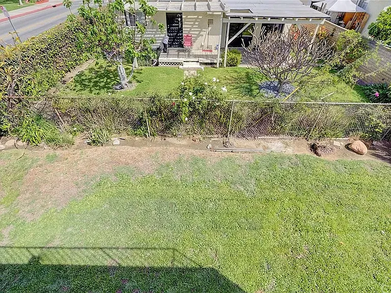 9403 Carron Dr — Photo 29