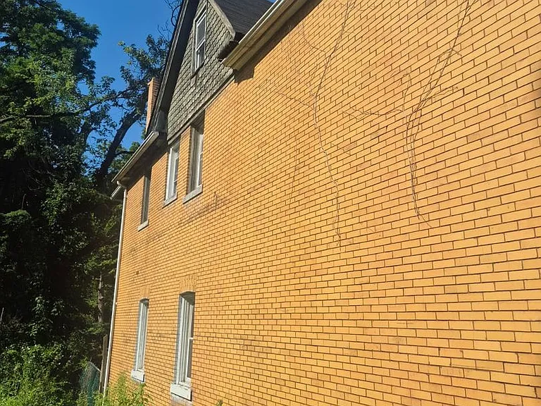 1400 Hill Ave — Photo 18